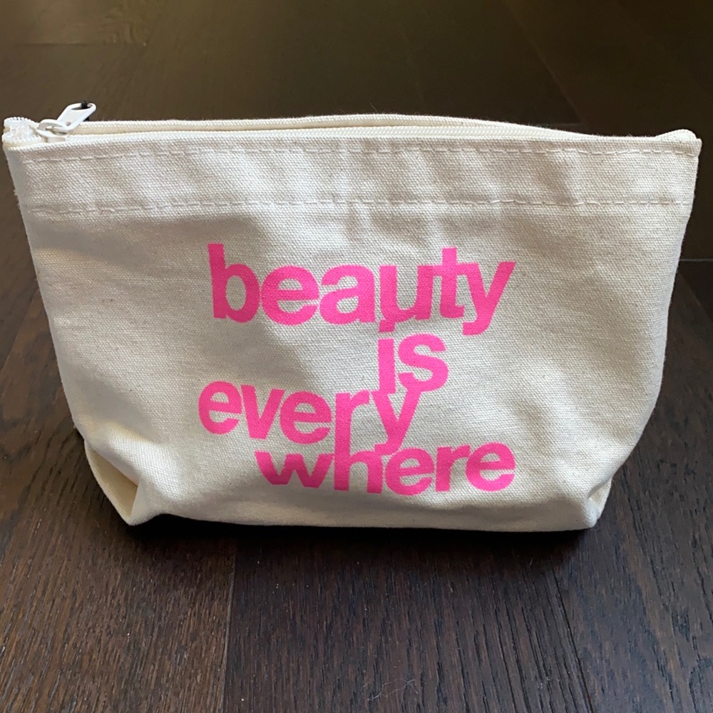 Dogeared Lil Zip beauty is everywhere Cosmetic Bag
